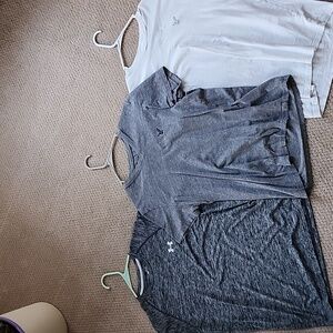 Group of 3 Adult Medium various brands Tshirts